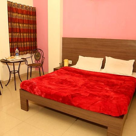 Hotel Kunal Абу-Роуд Екстер'єр фото