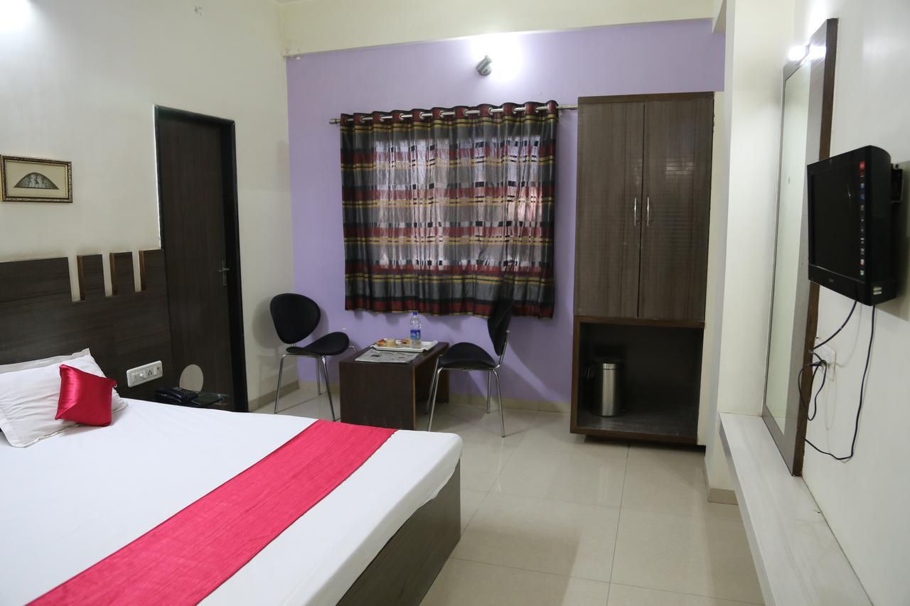Hotel Kunal Абу-Роуд Екстер'єр фото